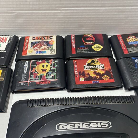 Sega Genesis MK-1631 Console Lot W/ 11 Games 3 Controllers Everything Is Working - Picture 4 of 10